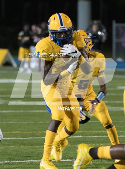 Thumbnail 1 in Northwestern vs Carol City photogallery.
