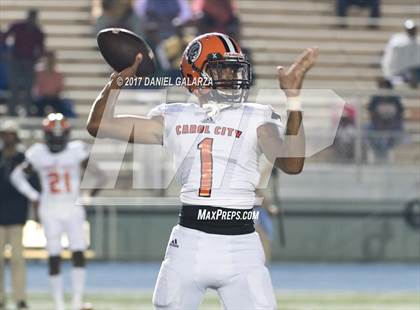 Thumbnail 2 in Northwestern vs Carol City photogallery.