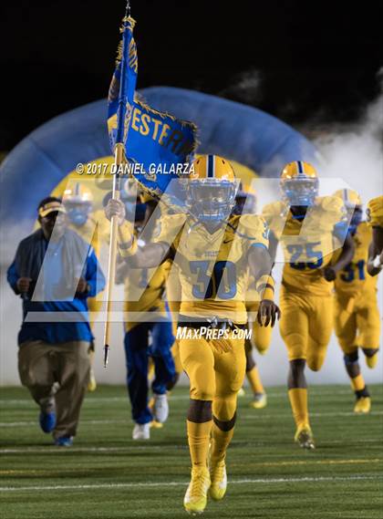 Thumbnail 2 in Northwestern vs Carol City photogallery.