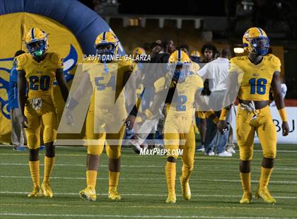 Thumbnail 1 in Northwestern vs Carol City photogallery.