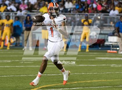 Thumbnail 3 in Northwestern vs Carol City photogallery.