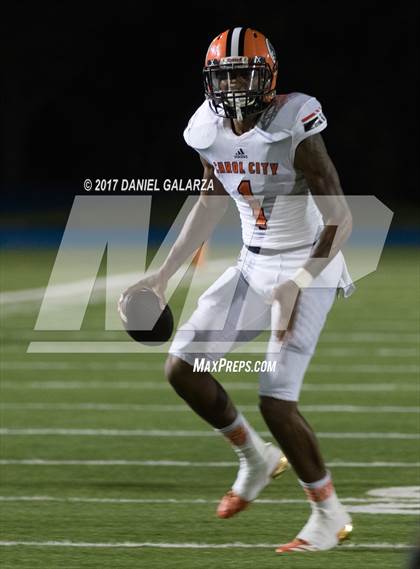 Thumbnail 1 in Northwestern vs Carol City photogallery.