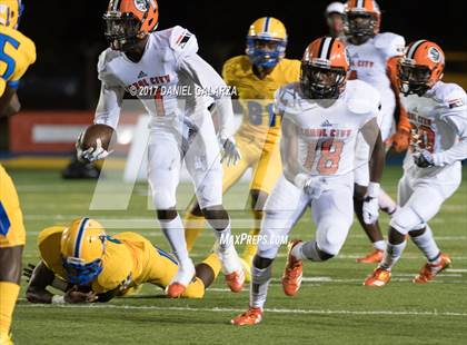 Thumbnail 1 in Northwestern vs Carol City photogallery.