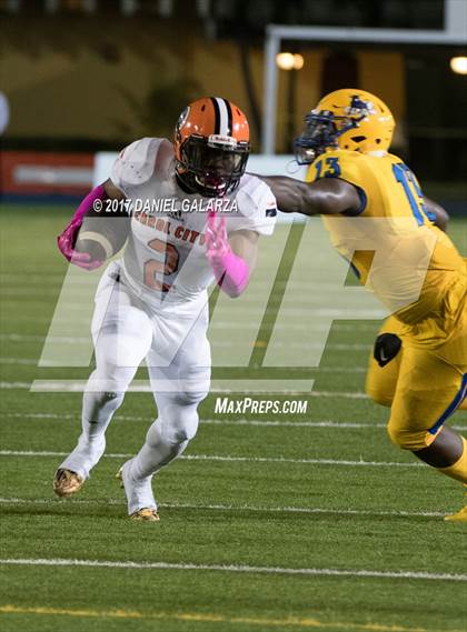 Thumbnail 3 in Northwestern vs Carol City photogallery.