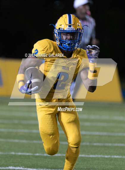 Thumbnail 2 in Northwestern vs Carol City photogallery.