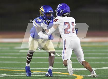 Thumbnail 3 in Los Alamitos @ Santa Margarita photogallery.
