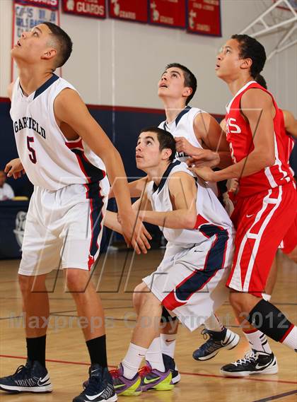Thumbnail 1 in Garfield vs. Burroughs (Bell Jeff Holiday Classic) photogallery.