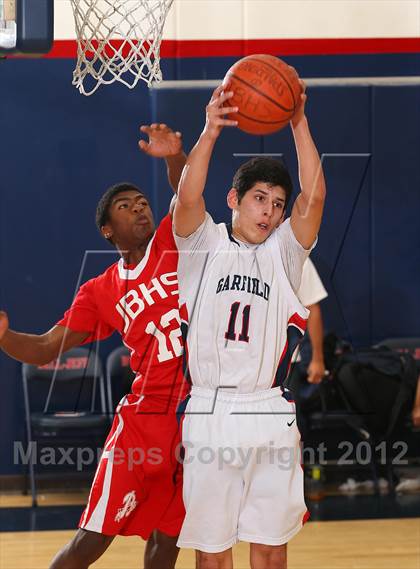 Thumbnail 1 in Garfield vs. Burroughs (Bell Jeff Holiday Classic) photogallery.