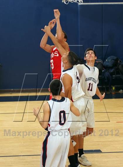 Thumbnail 3 in Garfield vs. Burroughs (Bell Jeff Holiday Classic) photogallery.