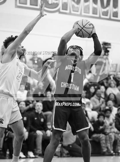 Thumbnail 3 in Modesto Christian @ De La Salle (CIF State NorCal Open Division First Round) photogallery.