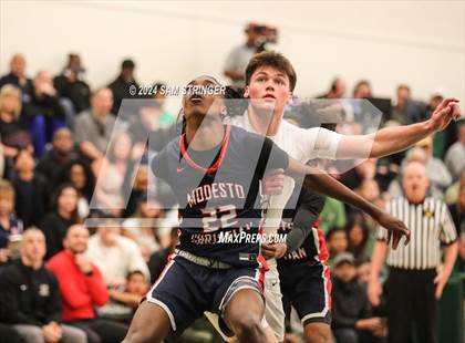 Thumbnail 2 in Modesto Christian @ De La Salle (CIF State NorCal Open Division First Round) photogallery.
