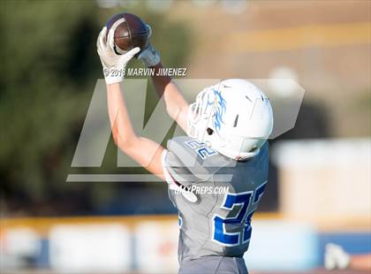 Thumbnail 1 in Agoura vs Saint Genanvive photogallery.