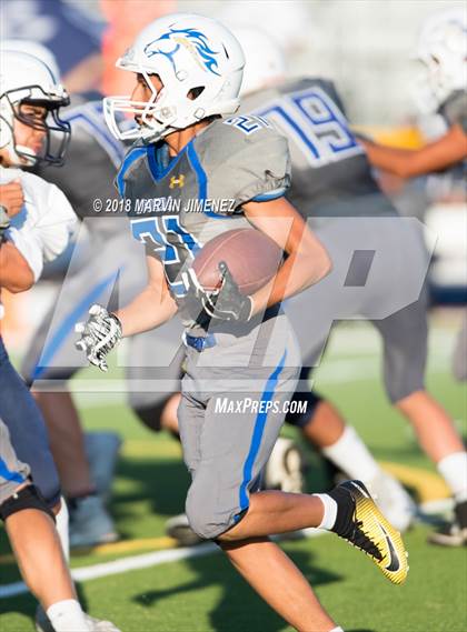Thumbnail 2 in Agoura vs Saint Genanvive photogallery.