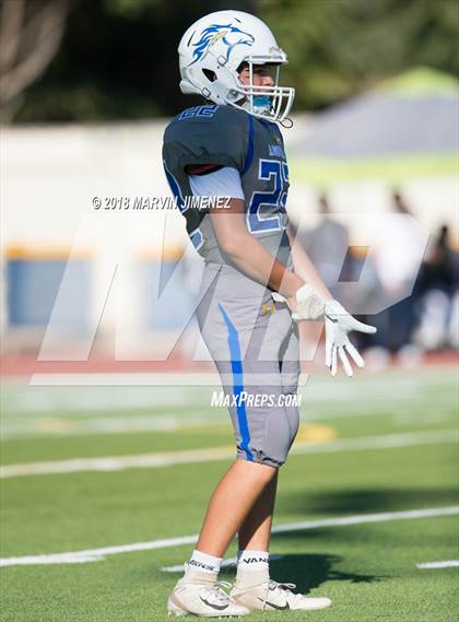Thumbnail 3 in Agoura vs Saint Genanvive photogallery.