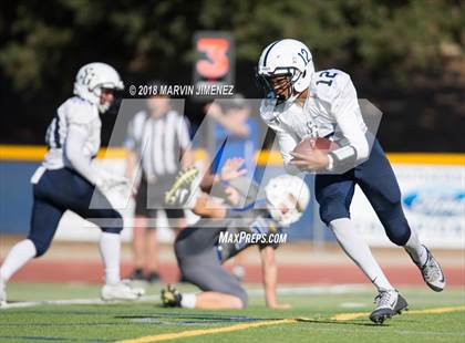 Thumbnail 3 in Agoura vs Saint Genanvive photogallery.
