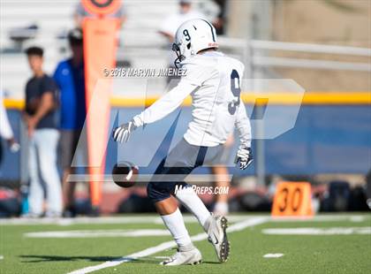 Thumbnail 3 in Agoura vs Saint Genanvive photogallery.