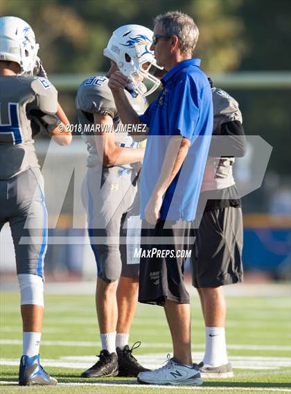 Thumbnail 1 in Agoura vs Saint Genanvive photogallery.