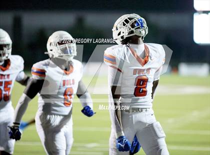 Thumbnail 1 in Bowie vs Keller photogallery.