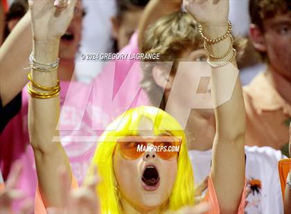 Thumbnail 3 in Bowie vs Keller photogallery.