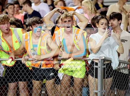 Thumbnail 3 in Bowie vs Keller photogallery.