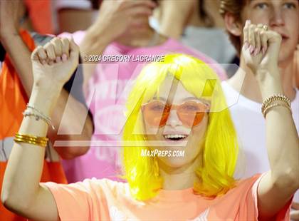 Thumbnail 1 in Bowie vs Keller photogallery.