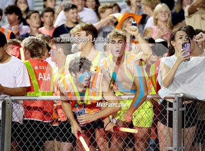 Thumbnail 1 in Bowie vs Keller photogallery.