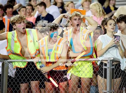 Thumbnail 1 in Bowie vs Keller photogallery.