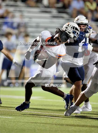 Thumbnail 2 in Bowie vs Keller photogallery.