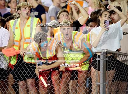 Thumbnail 2 in Bowie vs Keller photogallery.