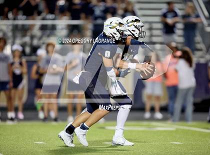 Thumbnail 1 in Bowie vs Keller photogallery.