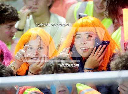 Thumbnail 1 in Bowie vs Keller photogallery.