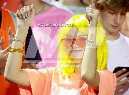 Thumbnail 1 in Bowie vs Keller photogallery.