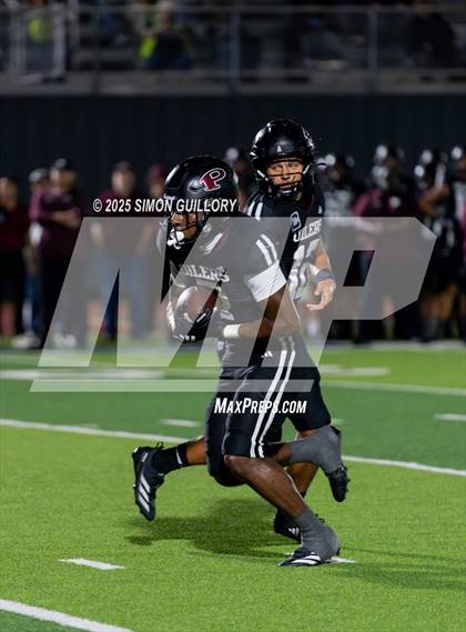 Thumbnail 1 in Shadow Creek @ Pearland photogallery.