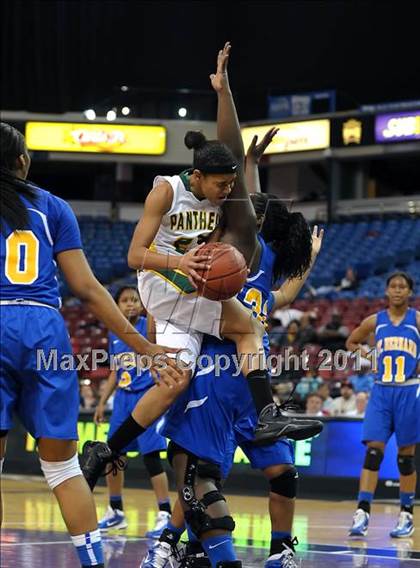 Thumbnail 1 in St. Bernard vs. Pinewood (CIF State D5 Final) photogallery.