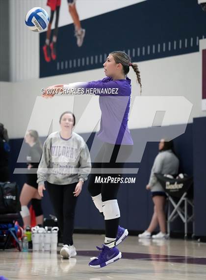 Thumbnail 3 in Victoria West vs. Willis (Legends Invitational) photogallery.