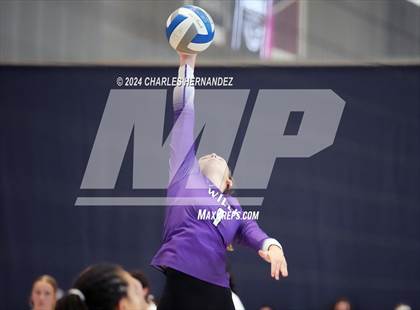 Thumbnail 2 in Victoria West vs. Willis (Legends Invitational) photogallery.