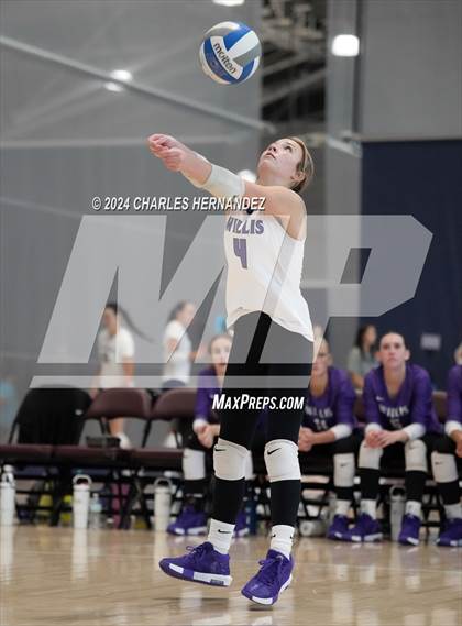 Thumbnail 2 in Victoria West vs. Willis (Legends Invitational) photogallery.