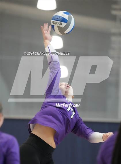 Thumbnail 2 in Victoria West vs. Willis (Legends Invitational) photogallery.