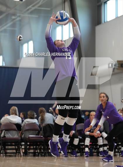 Thumbnail 2 in Victoria West vs. Willis (Legends Invitational) photogallery.