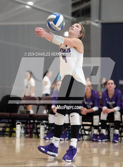 Thumbnail 1 in Victoria West vs. Willis (Legends Invitational) photogallery.