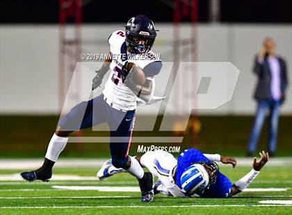 Thumbnail 3 in Apopka vs. Columbus (FHSAA 8A State Final))  photogallery.