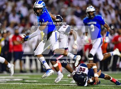 Thumbnail 1 in Apopka vs. Columbus (FHSAA 8A State Final))  photogallery.