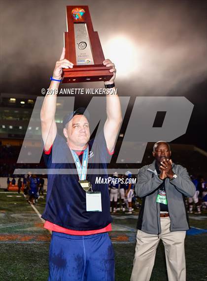 Thumbnail 2 in Apopka vs. Columbus (FHSAA 8A State Final))  photogallery.