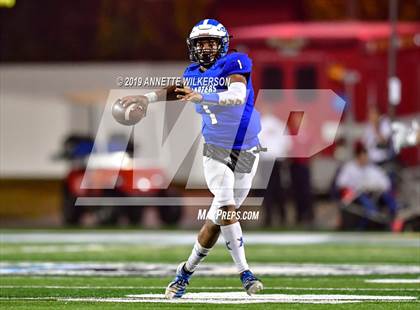 Thumbnail 3 in Apopka vs. Columbus (FHSAA 8A State Final))  photogallery.