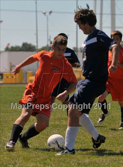 Thumbnail 3 in Mt. Vernon @ Teutopolis (Junior Varsity) photogallery.