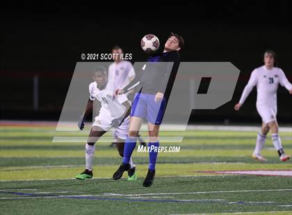 Thumbnail 1 in Athens vs. Gallia Academy (OHSAA D2 District Final) photogallery.