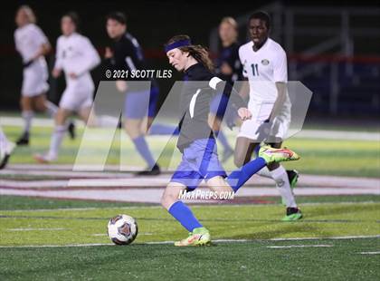 Thumbnail 2 in Athens vs. Gallia Academy (OHSAA D2 District Final) photogallery.