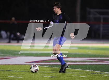 Thumbnail 1 in Athens vs. Gallia Academy (OHSAA D2 District Final) photogallery.