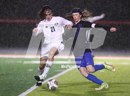 Thumbnail 2 in Athens vs. Gallia Academy (OHSAA D2 District Final) photogallery.