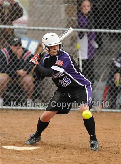 Thumbnail 2 in Grantsburg vs Arcadia (WIAA D3 Sectional Final) photogallery.